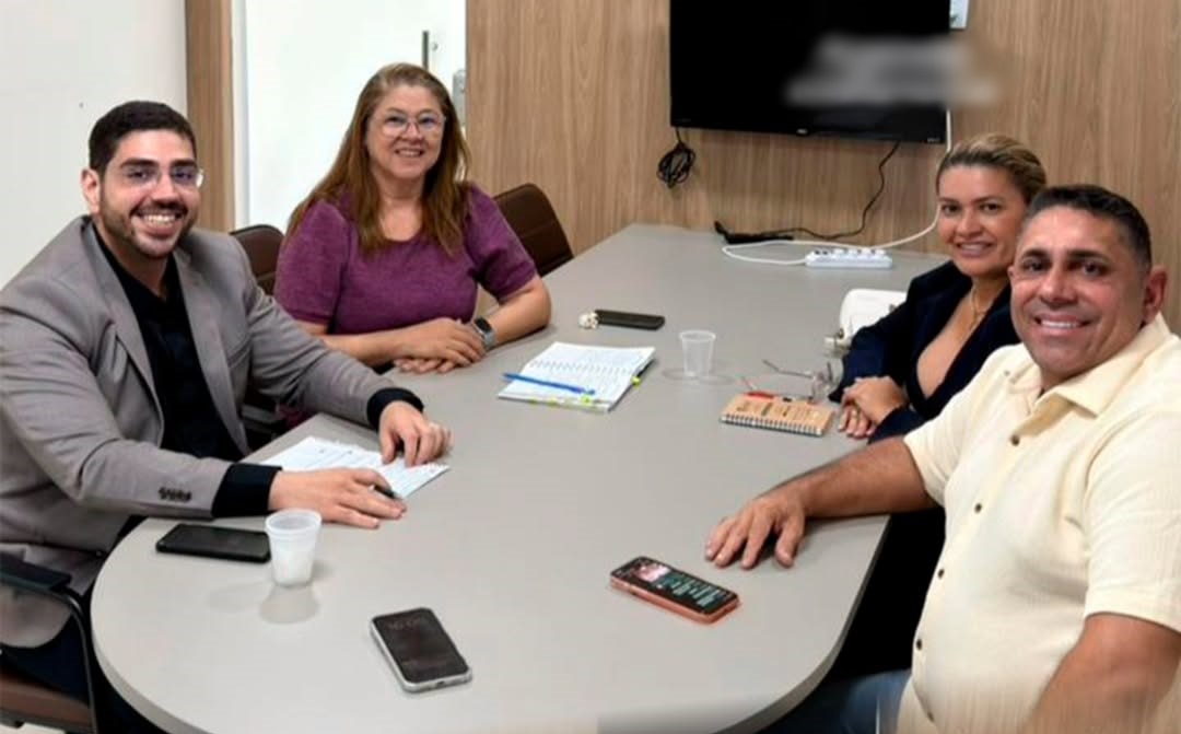 Ao lado do deputado estadual Chico Mendes, Prefeito João Neto cumpre agenda administrativa em João Pessoa em busca de investimentos para Aparecida joao02 1 - Ao lado do deputado estadual Chico Mendes, Prefeito João Neto cumpre agenda administrativa em João Pessoa em busca de investimentos para Aparecida