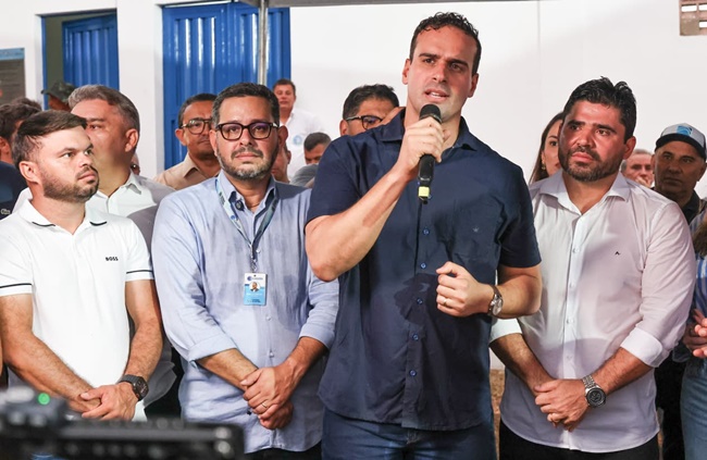 Governador Lucas Ribeiro entrega nova adutora de Itaporanga e visita construção de 100 unidades habitacionais no município lucasitaporanga01 - Governador Lucas Ribeiro entrega nova adutora de Itaporanga e visita construção de 100 unidades habitacionais no município
