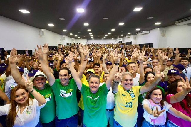Plenária “Voa Mais Alto Paraíba” lota auditório em Patos e impulsiona projeto de Efraim pelo estado patos 2 - Plenária “Voa Mais Alto Paraíba” lota auditório em Patos e impulsiona projeto de Efraim pelo estado