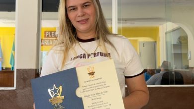 Vereadora Rafaela da Pesca conquista Troféu Ouro 2026 como revelação em Bonito de Santa Fé rafaelap 390x220 - Vereadora Rafaela da Pesca conquista Troféu Ouro 2026 como revelação em Bonito de Santa Fé