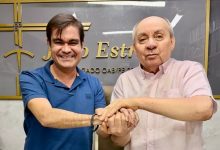 MERSINHO E JOAO 220x150 - Mersinho Lucena amplia base política no Sertão e recebe apoio do ex-prefeito da cidade de Sousa, João Estrela