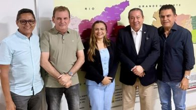 Em São Domingos: Prefeita Adeilza mantém aliança com Chico Mendes, Wilson Santiago e grupo governista para eleições de 2026 adeilzachicoewilson 1 390x220 - Em São Domingos: Prefeita Adeilza mantém aliança com Chico Mendes, Wilson Santiago e grupo governista para eleições de 2026