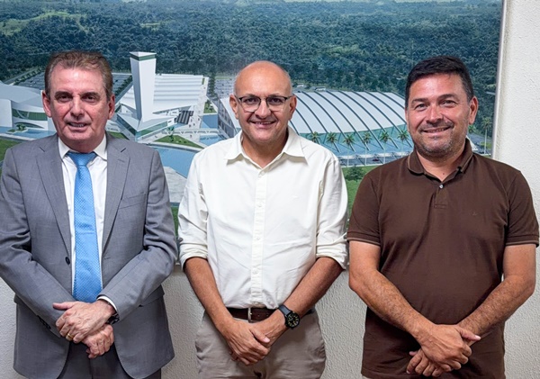 Deputado Chico Mendes reforça parceria com Condado em audiência no DER para discutir melhorias no município ao lado do prefeito Caio Paixão chicocondado - Deputado Chico Mendes reforça parceria com Condado em audiência no DER para discutir melhorias no município ao lado do prefeito Caio Paixão