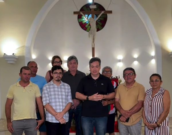 Deputado Júnior Araújo destina R$ 100 mil para conclusão da reforma da Capela de São Francisco em Pau D’Arco, zona rural de Cajazeiras jr 600x470 - Deputado Júnior Araújo destina R$ 100 mil para conclusão da reforma da Capela de São Francisco em Pau D’Arco, zona rural de Cajazeiras