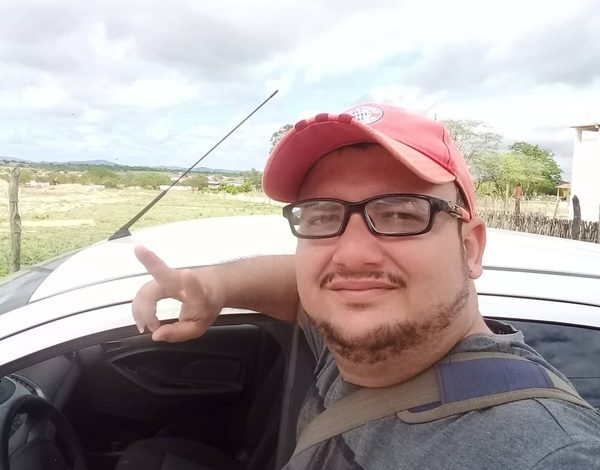 Crediarista sousense morre após passar mal no estado do Pará serginho 600x470 - Crediarista sousense morre após passar mal no estado do Pará