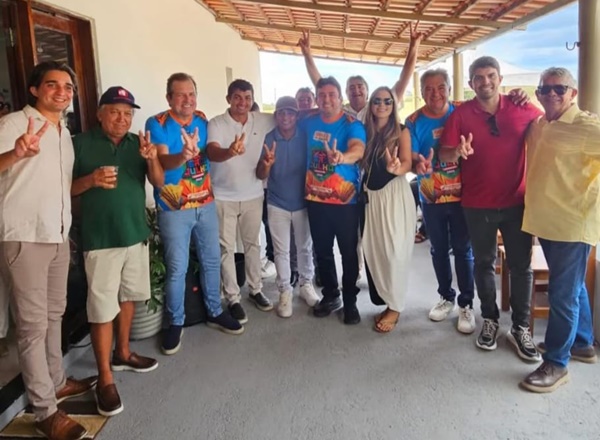 Grupo do vice-prefeito de Aparecida anuncia apoio a Lindolfo Pires e Tyrone e sinaliza rompimento com o prefeito João Neto CHICOAPARECIDA - Grupo do vice-prefeito de Aparecida anuncia apoio a Lindolfo Pires e Tyrone e sinaliza rompimento com o prefeito João Neto