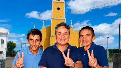 Prefeito Taires Duarte e ex-prefeito Pedrinho Caetano oficializam apoio a Efraim Filho ao governo da Paraíba e reforçam grupo político em Bom Sucesso EFRAIMF 1 390x220 - Prefeito Taires Duarte e ex-prefeito Pedrinho Caetano oficializam apoio a Efraim Filho ao governo da Paraíba e reforçam grupo político em Bom Sucesso