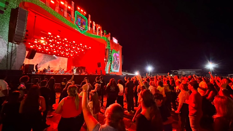 São Julho 2026 começa com noite de fé e grande público em abertura marcada por adoração e expectativa para os próximos shows GOSPEL1 - São Julho 2026 começa com noite de fé e grande público em abertura marcada por adoração e expectativa para os próximos shows