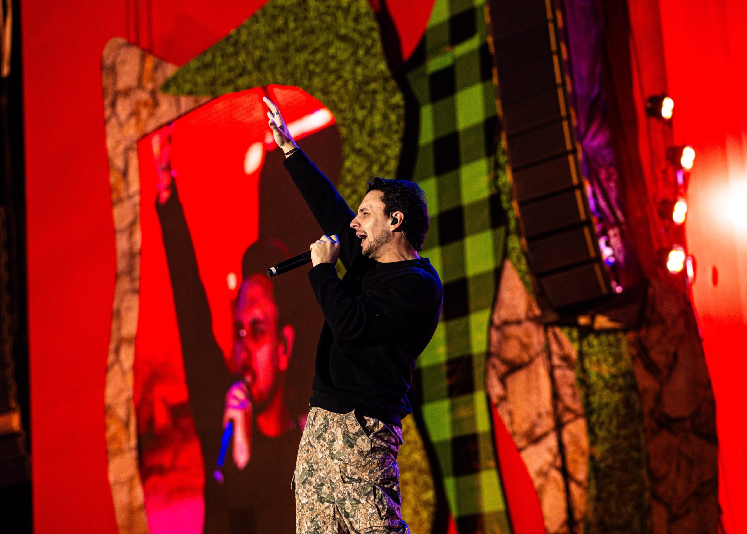 São Julho 2026 começa com noite de fé e grande público em abertura marcada por adoração e expectativa para os próximos shows SaveClip.App 743016714 18417245848177570 2184971683031820126 n scaled - São Julho 2026 começa com noite de fé e grande público em abertura marcada por adoração e expectativa para os próximos shows