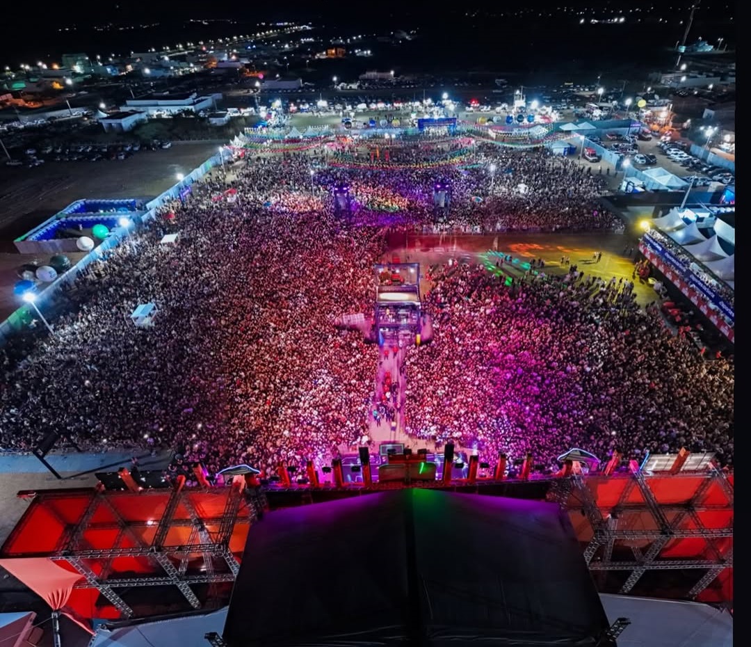 São Julho 2026 reúne mais de 50 mil pessoas e faz história com primeiro show de Luan Santana em Sousa SaveClip.App 743976588 18417575617177570 1092956961911032656 n - São Julho 2026 reúne mais de 50 mil pessoas e faz história com primeiro show de Luan Santana em Sousa