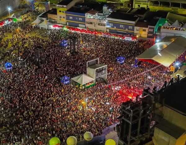 Terceiro dia da 57ª Festa das Marocas reforça tradição e movimenta Belo Jardim bj 1 600x470 - Terceiro dia da 57ª Festa das Marocas reforça tradição e movimenta Belo Jardim