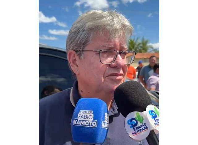 João Azevêdo minimiza influência política de André Gadelha no Sertão: "Não tenho nenhum problema" j 640x470 - João Azevêdo minimiza influência política de André Gadelha no Sertão: "Não tenho nenhum problema"