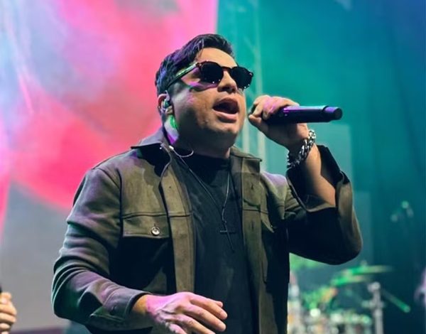 Cantor Neto Araújo, ex-Cavaleiros do Forró e vocalista da Collo de Menina, morre aos 42 anos neto 600x470 - Cantor Neto Araújo, ex-Cavaleiros do Forró e vocalista da Collo de Menina, morre aos 42 anos