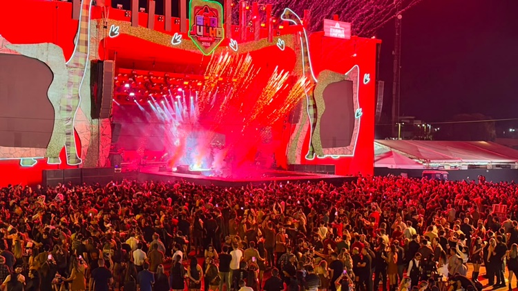 Multidão lota praça de eventos na segunda noite do São Julho 2026 ao som de Xand Avião, Tarcísio do Acordeon, Léo Foguete, Raynel Guedes e Nonato Neto sj03 - Multidão lota praça de eventos na segunda noite do São Julho 2026 ao som de Xand Avião, Tarcísio do Acordeon, Léo Foguete, Raynel Guedes e Nonato Neto