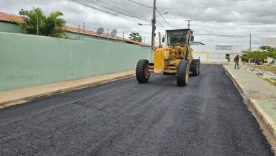 Prefeitura de Sousa inicia asfaltamento no bairro José Lins do Rêgo ss 390x220 - Prefeitura de Sousa inicia asfaltamento no bairro José Lins do Rêgo