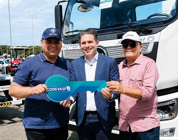 Prefeito Thially Aristóteles anuncia conquista de novo carro-pipa para reforçar abastecimento em Vieirópolis thiallyvieiropolis001 600x470 - Prefeito Thially Aristóteles anuncia conquista de novo carro-pipa para reforçar abastecimento em Vieirópolis